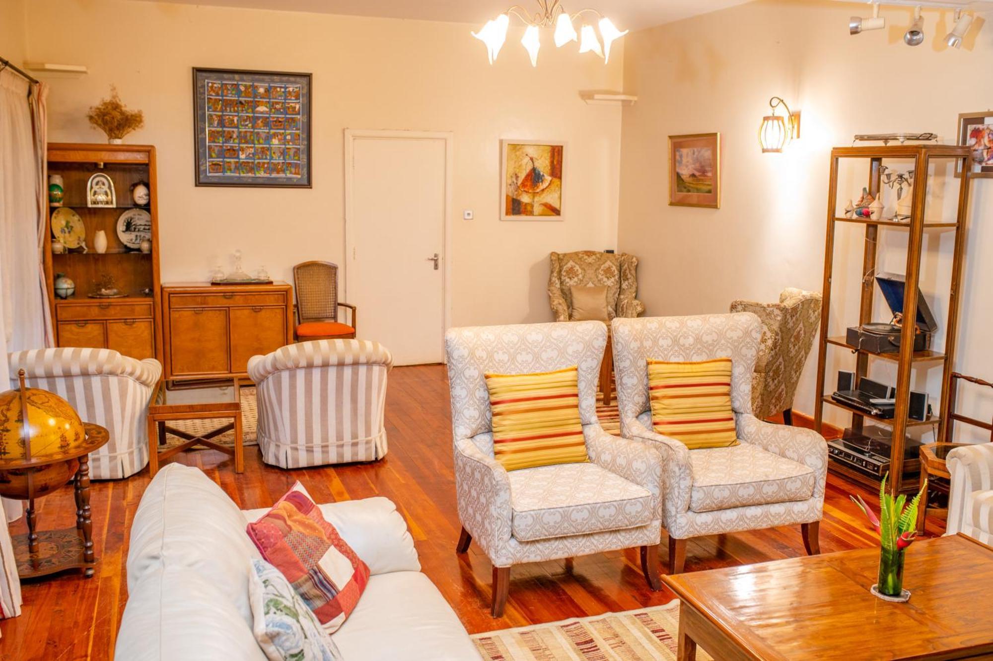 Zereniti House Hotel Muyaka Kültér fotó