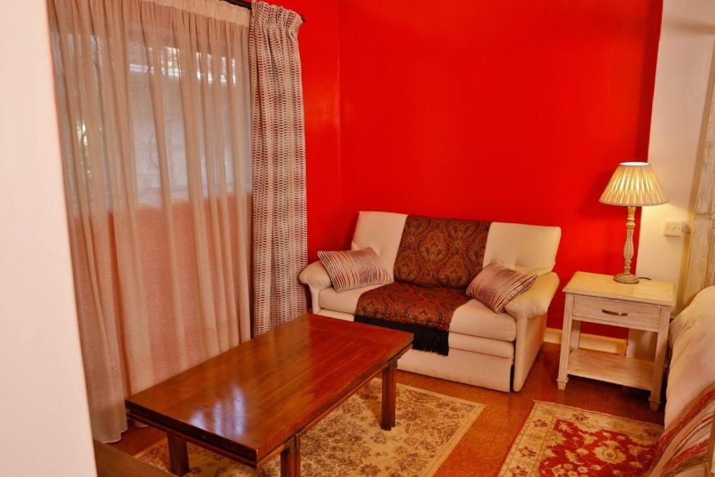Zereniti House Hotel Muyaka Kültér fotó