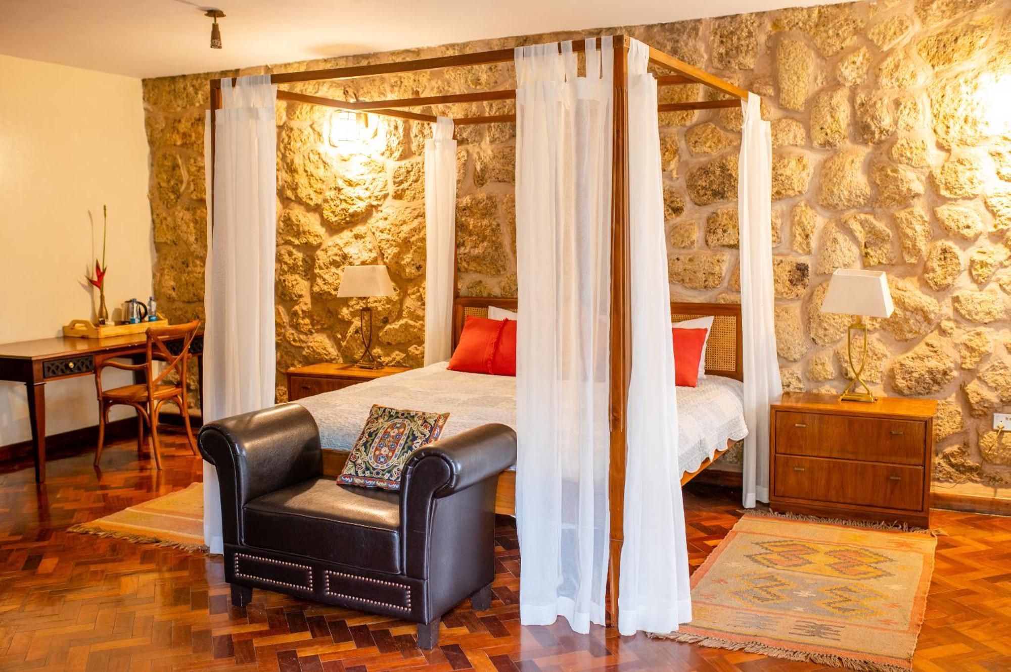 Zereniti House Hotel Muyaka Kültér fotó