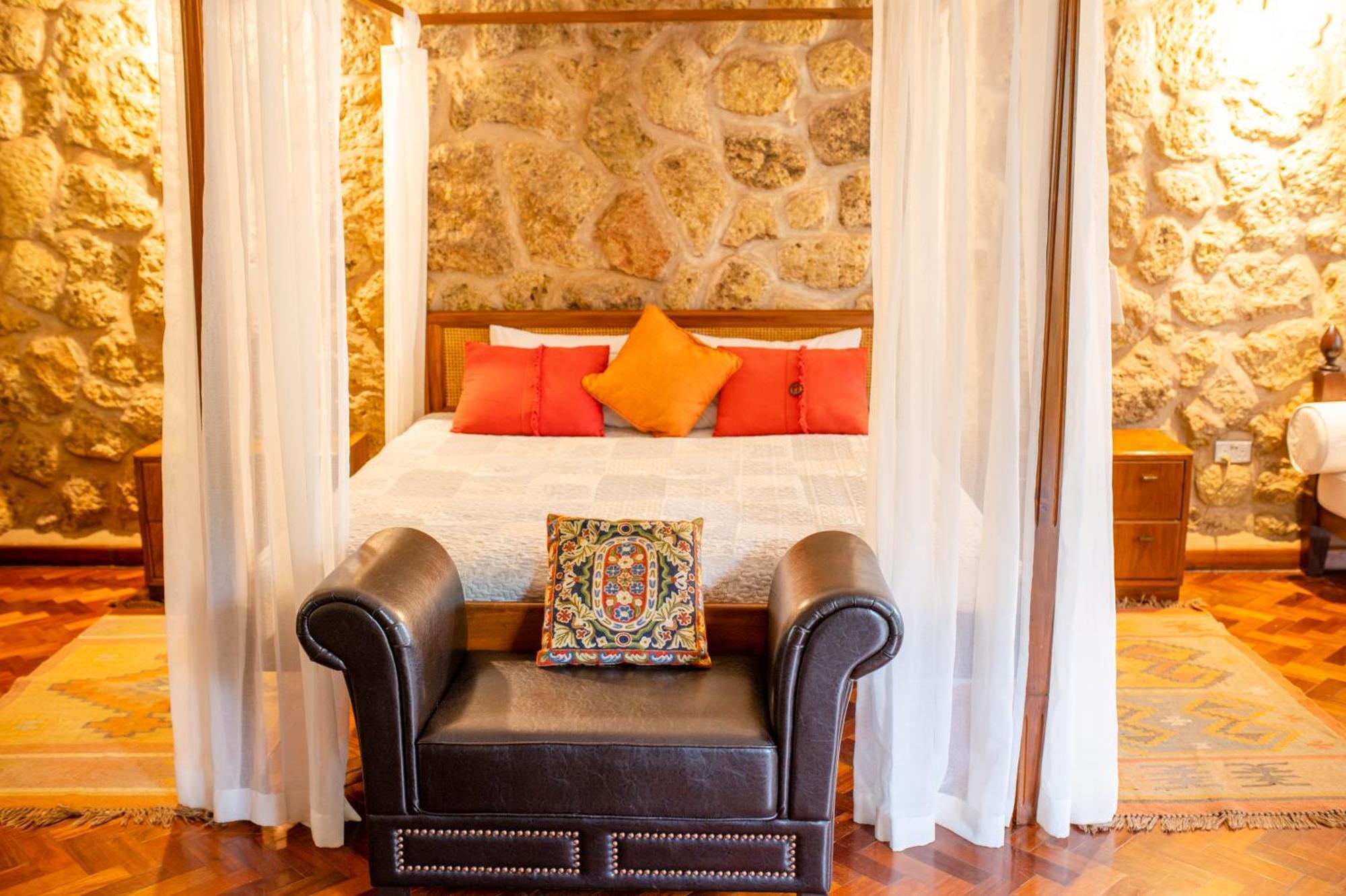 Zereniti House Hotel Muyaka Kültér fotó