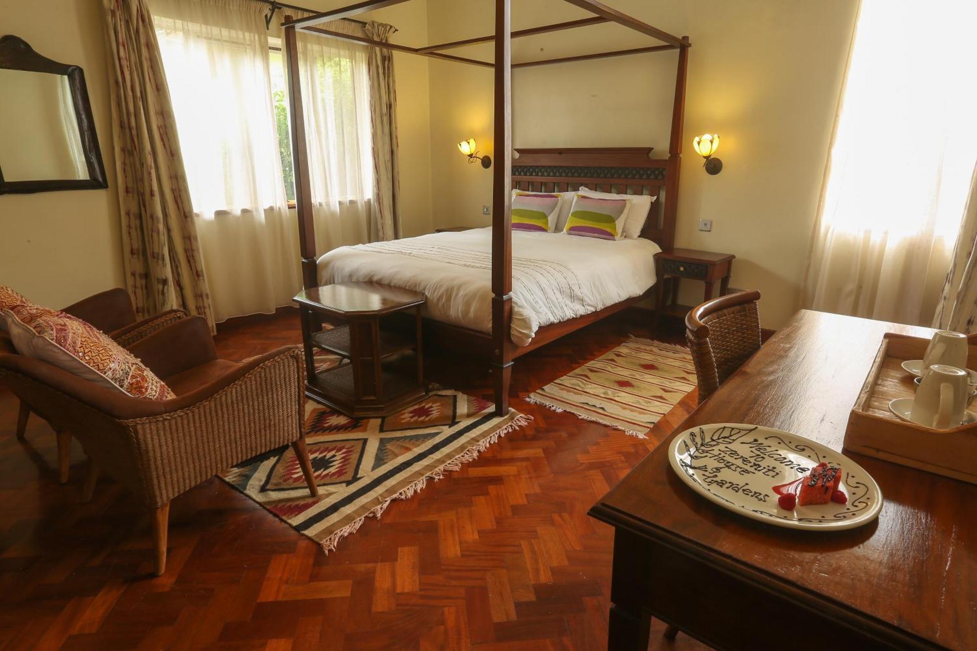 Zereniti House Hotel Muyaka Kültér fotó